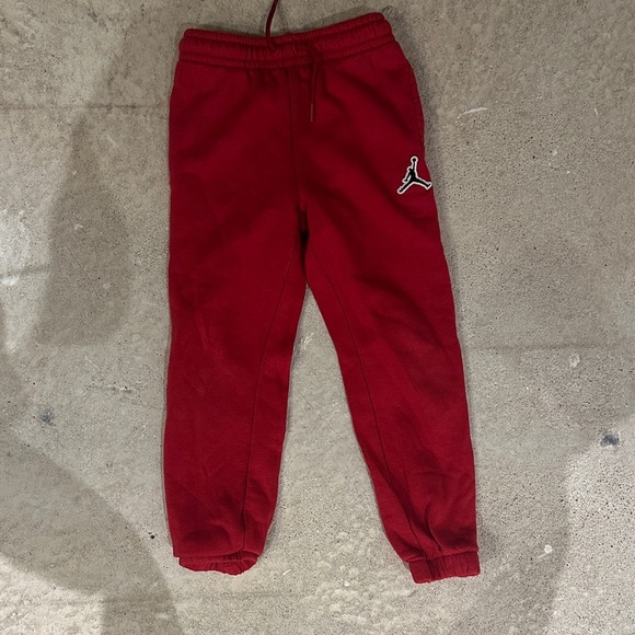 Jordan Kids Red Sweatpants with Logo - Picture 1 of 6